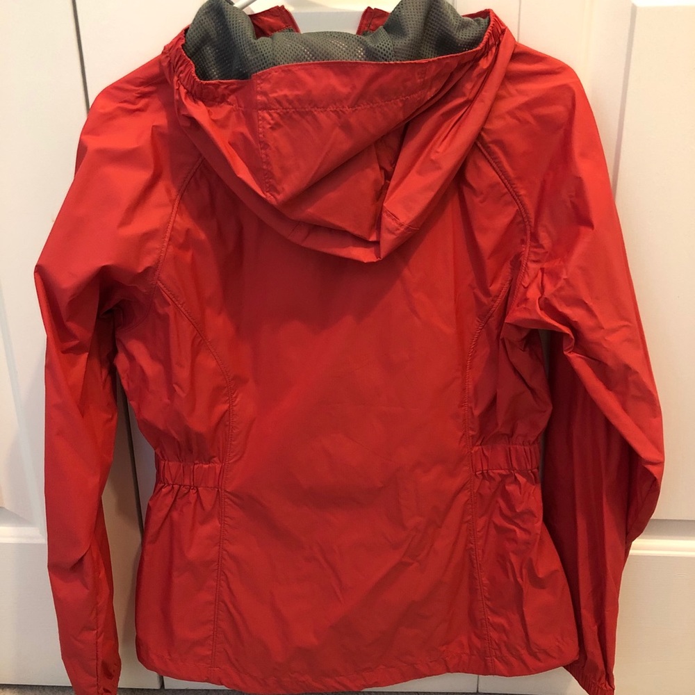 Columbia wind/rain jacket
